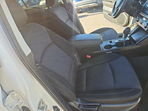 Used 2016 Subaru Outback 2.5i Premium image 15