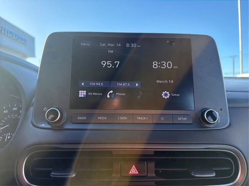 Certified 2022 Hyundai Kona SE image 15