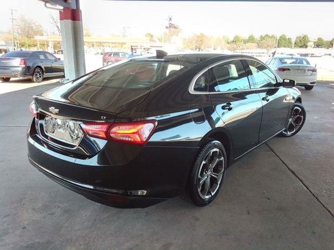 Used 2022 Chevrolet Malibu LT image 5
