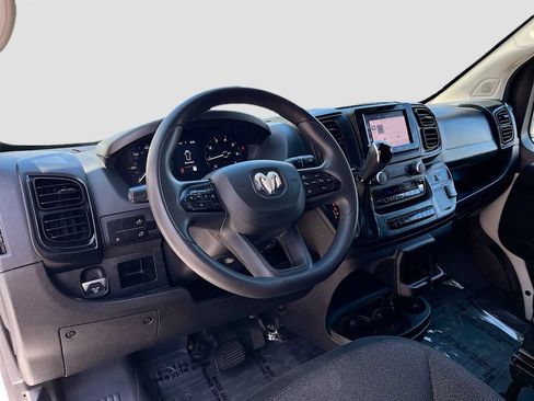 Used 2025 RAM ProMaster 2500 w/ Convenience Group FWD image 9