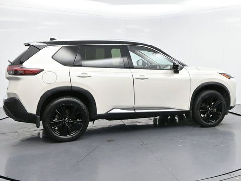 Used 2023 Nissan Rogue SL FWD image 8