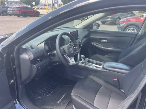 Used 2024 Nissan Sentra SV FWD image 20