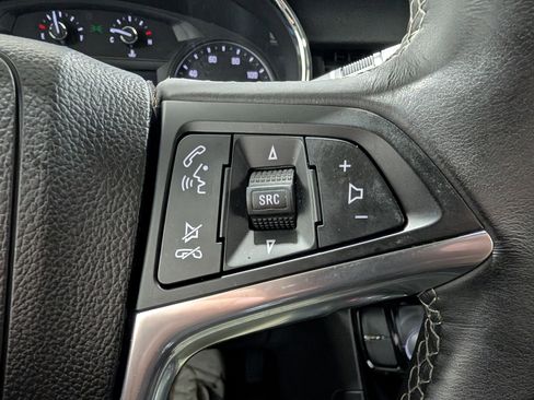 Used 2022 Buick Encore Preferred w/ Safety Package image 19