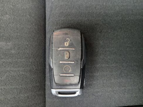 Used 2019 RAM 1500 Big Horn AWD/4WD image 32