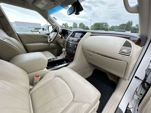 Used 2016 INFINITI QX80 4WD w/ Deluxe Technology Package image 30