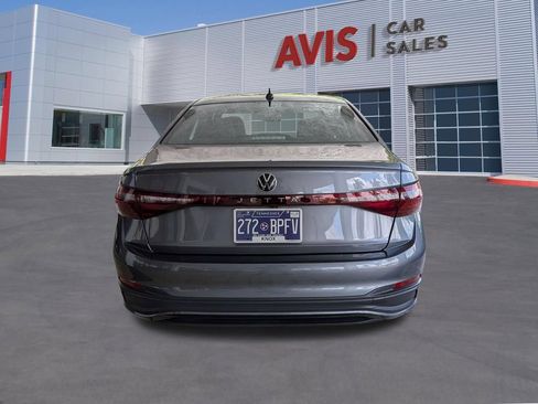 Used 2025 Volkswagen Jetta Sport FWD image 9