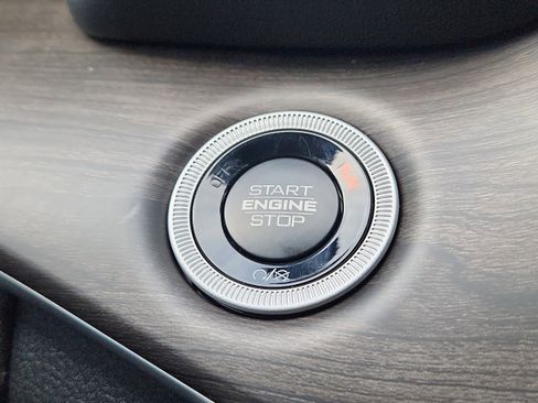 New 2025 Jeep Grand Cherokee L Limited image 21