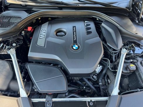 Used 2019 BMW 530i w/ M Sport Package RWD image 9