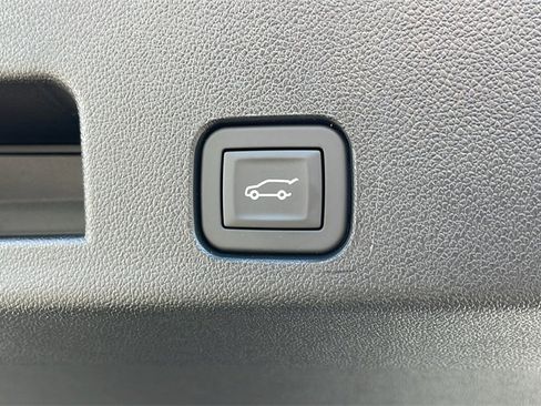 New 2025 GMC Acadia AT4 w/ Luxury Package image 29