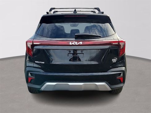 Certified 2024 Kia Seltos EX image 5