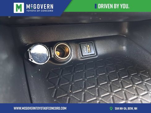 Used 2023 Toyota RAV4 XLE w/ Convenience Package AWD/4WD image 28