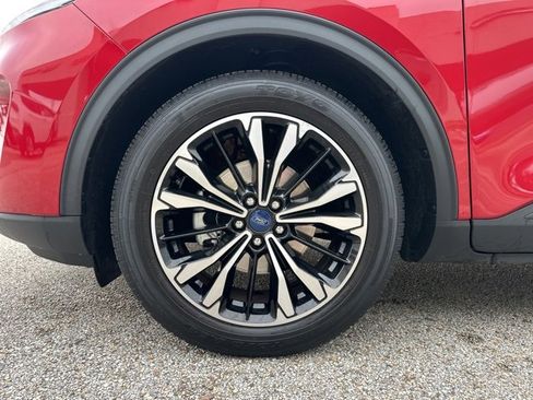 Used 2022 Ford Escape SE w/ SE Sport Appearance Package image 53