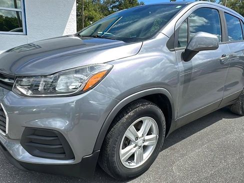 Used 2020 Chevrolet Trax LS FWD image 16