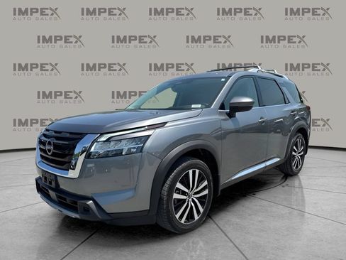 Used 2023 Nissan Pathfinder Platinum AWD/4WD image 1
