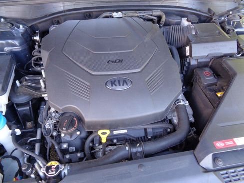 Used 2019 Kia Cadenza Technology FWD image 17