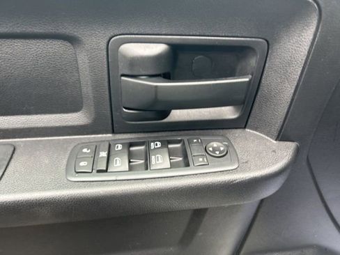 Used 2016 RAM 2500 Tradesman image 10