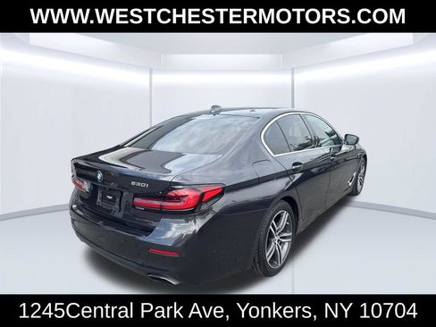 Used 2021 BMW 530i xDrive w/ Convenience Package AWD/4WD image 4