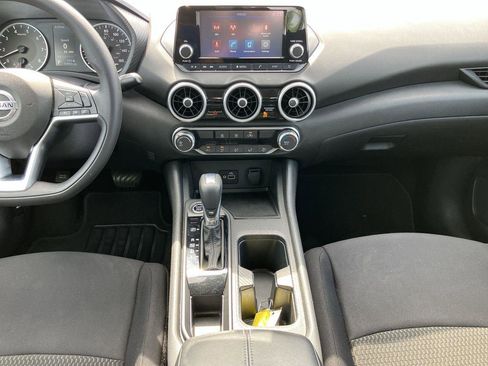 Used 2021 Nissan Sentra S FWD image 16
