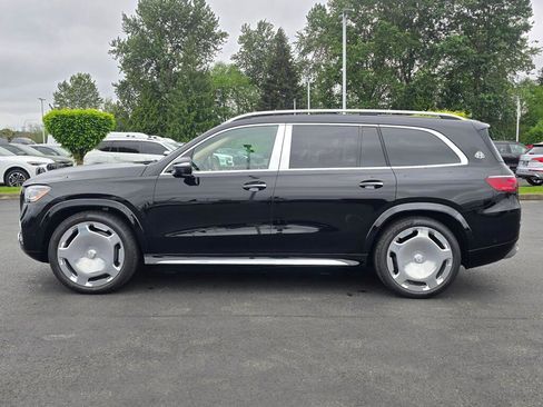 Used 2025 Mercedes-Benz Maybach GLS 600 4MATIC image 3