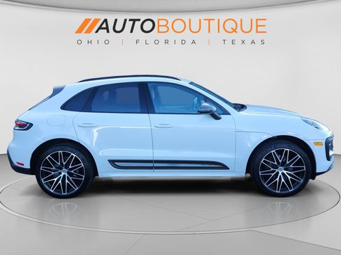 Used 2024 Porsche Macan AWD/4WD image 6