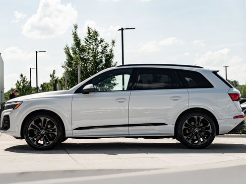 Certified 2025 Audi Q7 3.0T Premium Plus w/ Premium Plus Package AWD/4WD image 6