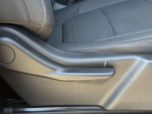Used 2019 Chevrolet Silverado 1500 RST w/ All-Star Edition RWD image 31