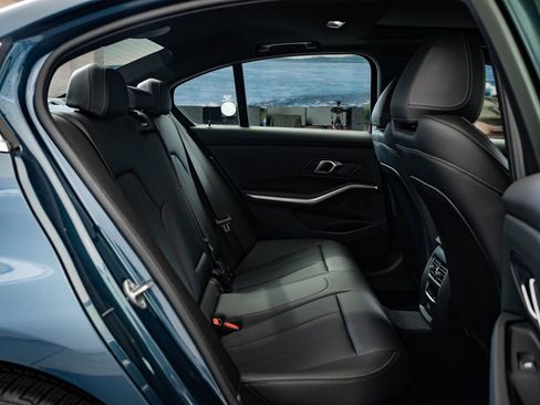 Certified 2025 BMW 330i xDrive Sedan image 43