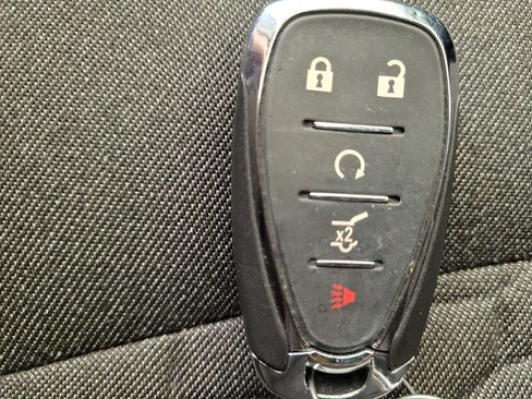 Used 2020 Chevrolet Equinox LT AWD/4WD image 32