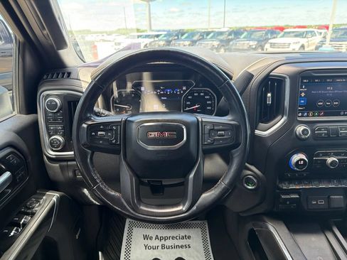Used 2020 GMC Sierra 2500 AT4 w/ AT4 Premium Package AWD/4WD image 17