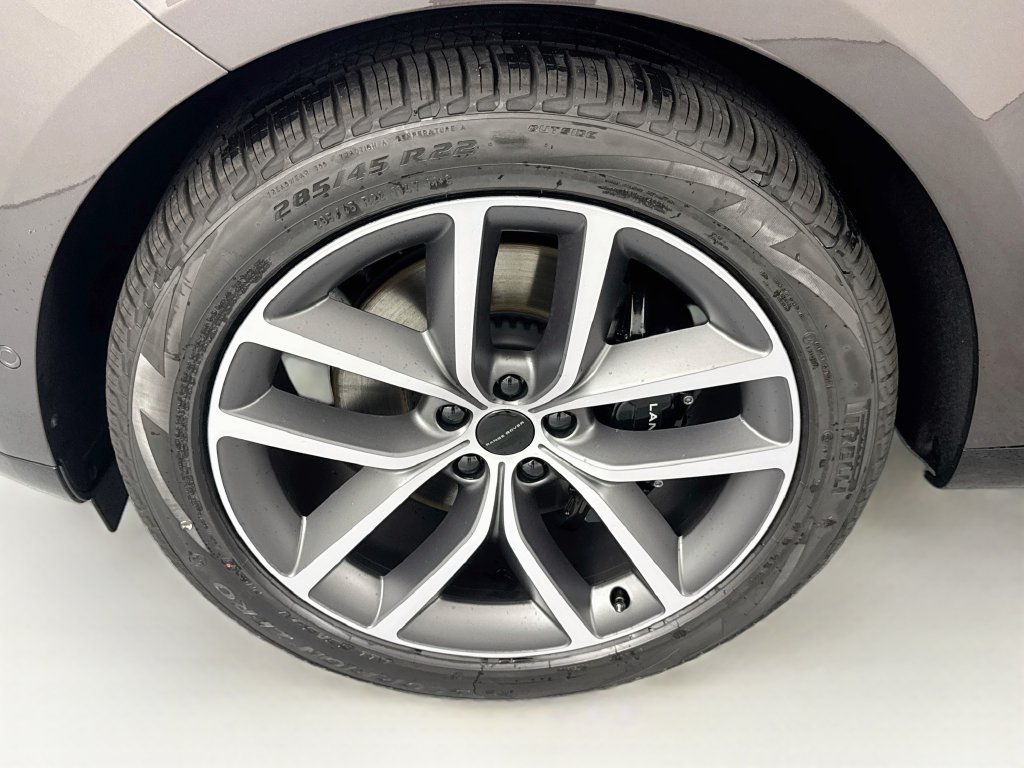 New 2026 Land Rover Range Rover SE AWD/4WD image 32