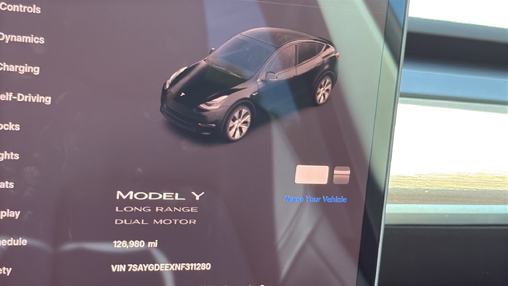 Used 2022 Tesla Model Y Long Range AWD/4WD image 24