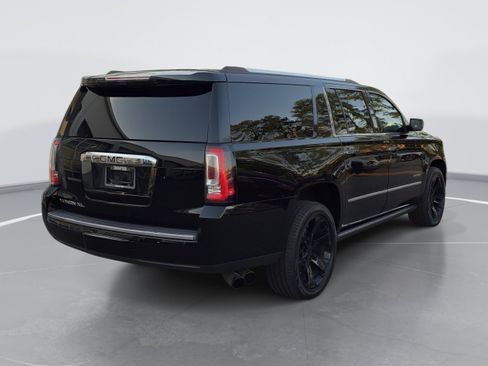 Used 2017 GMC Yukon XL Denali w/ Open Road Package AWD/4WD image 3