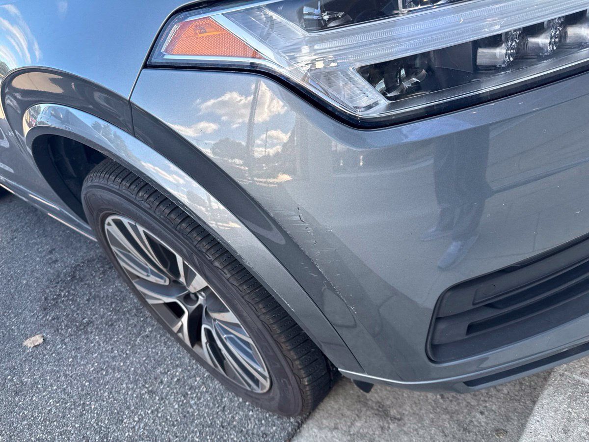 Used 2020 Volvo XC90 T6 Momentum w/ Protection Package Premier AWD/4WD image 4