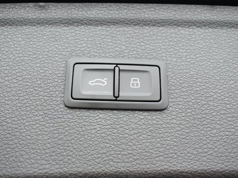 Used 2019 Audi Q5 2.0T Premium Plus w/ Premium Plus Package image 41