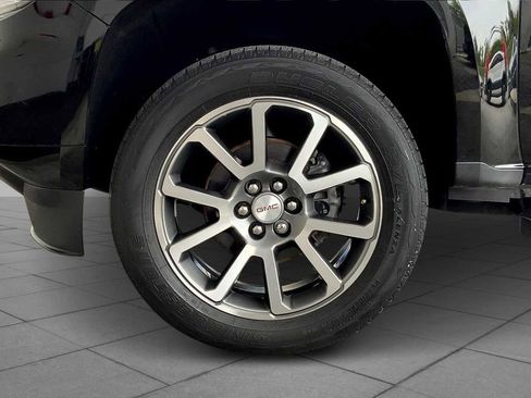 Used 2022 GMC Canyon Denali image 10