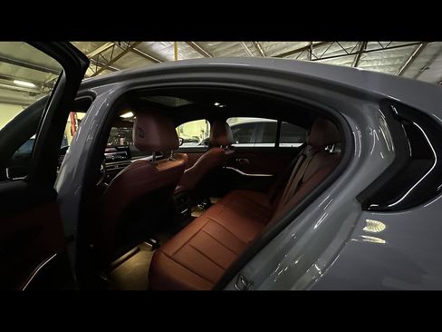 Used 2023 BMW 330e w/ M Sport Package RWD image 9