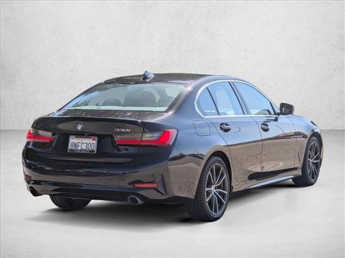 Used 2020 BMW 330i Sedan w/ Driving Assistance Package RWD image 5