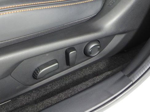 Certified 2025 Subaru Crosstrek 2.5i Limited w/ Crosstrek Mirror Package image 23