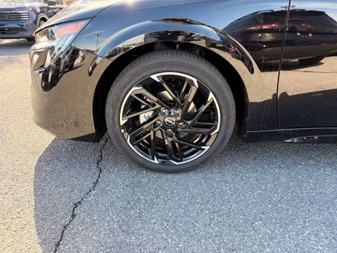 New 2026 Nissan Sentra SR w/ SR Premium Package image 9