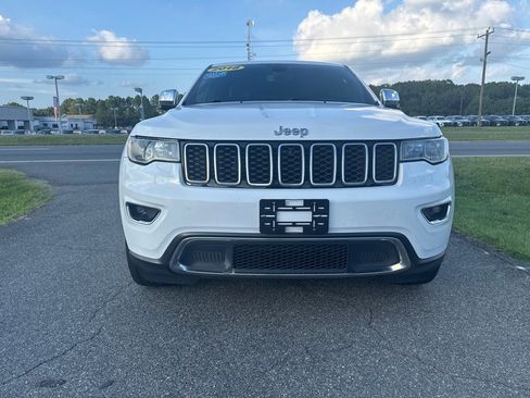 Used 2018 Jeep Grand Cherokee Limited image 3