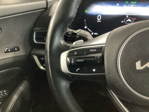 Used 2023 Kia Sportage SX Prestige image 16