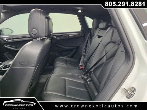 Used 2023 Porsche Macan S AWD/4WD image 21