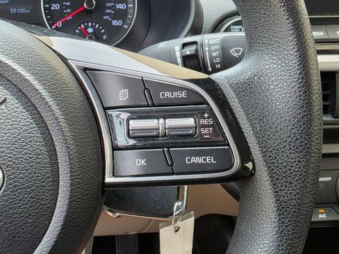 Used 2021 Kia Forte LXS FWD image 19