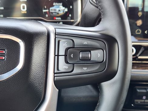 Used 2023 GMC Sierra 1500 SLE w/ Preferred Package image 19