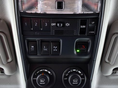 Used 2021 Toyota 4Runner TRD Off-Road Premium image 30