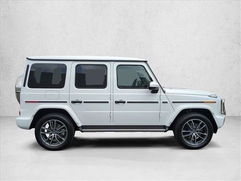 Used 2025 Mercedes-Benz G 550 image 4