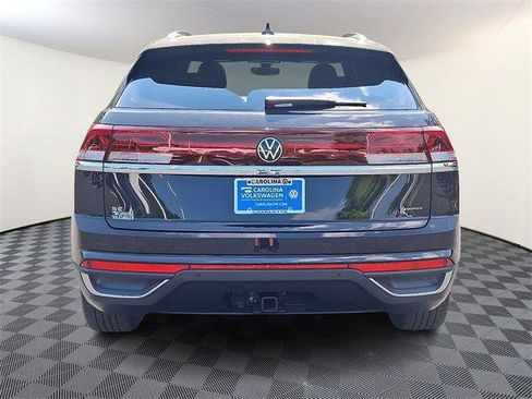 New 2025 Volkswagen Atlas Cross Sport SE image 5