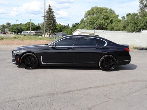Used 2020 BMW 745e xDrive AWD/4WD image 10