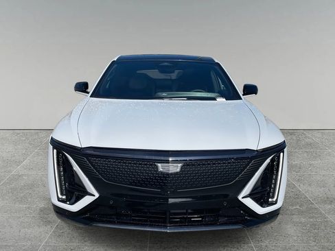 New 2026 Cadillac Lyriq Sport image 8