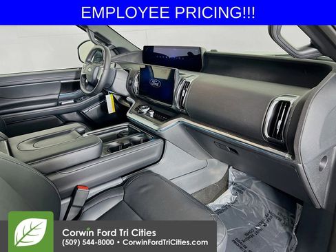 New 2026 Ford Expedition Max Platinum AWD/4WD image 32